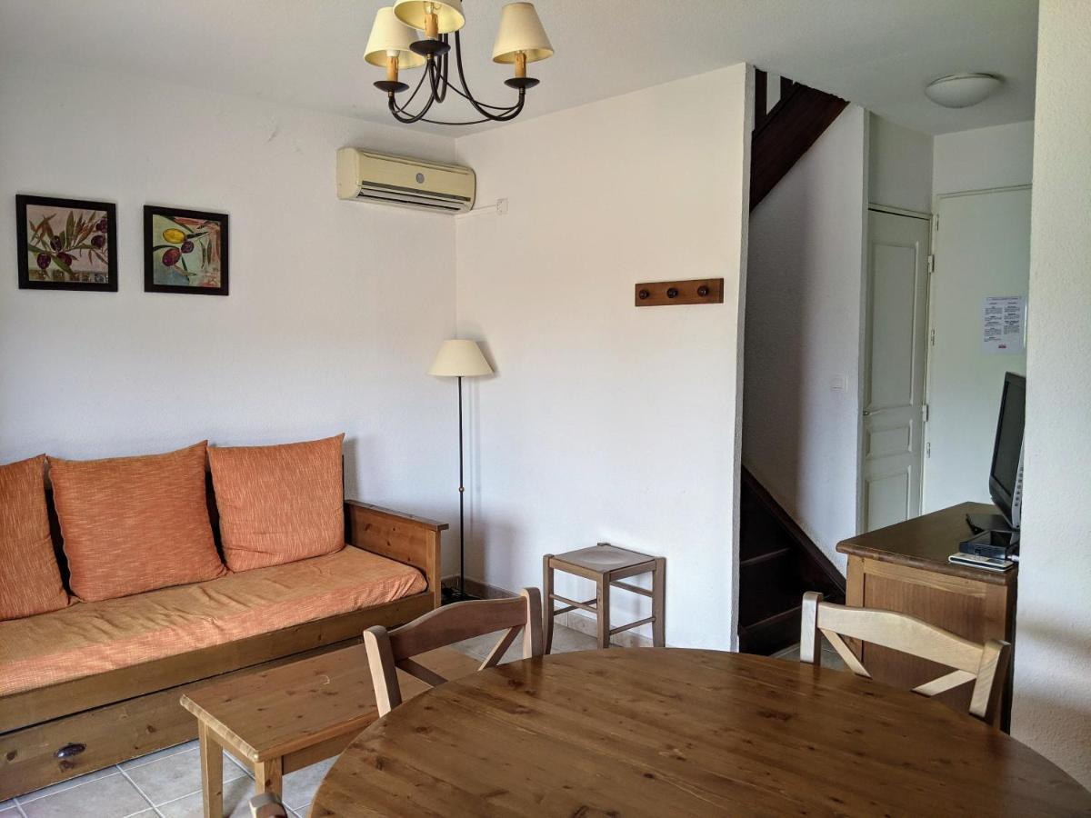 Maisonnette Dans Domaine Avec Piscine A Nyons, Pays Des Olives Bagian luar foto