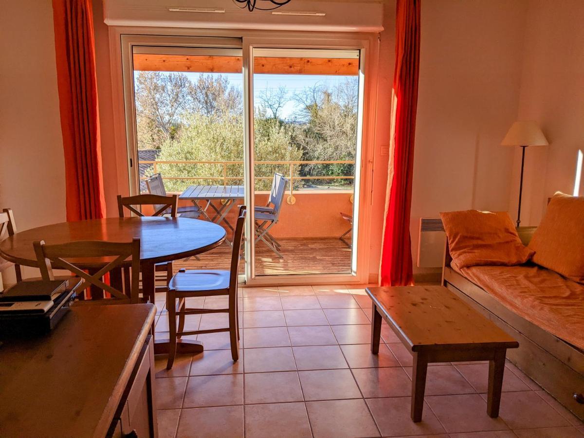 Maisonnette Dans Domaine Avec Piscine A Nyons, Pays Des Olives Bagian luar foto